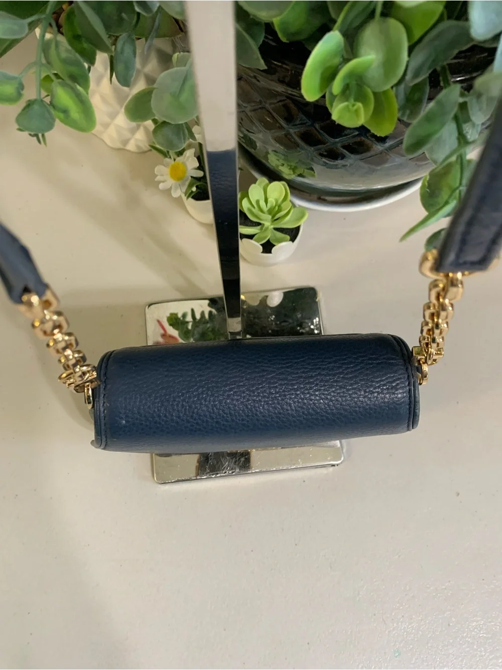👜💕 Tory Burch Navy Leather Chain-Shoulder Crossbody Bag